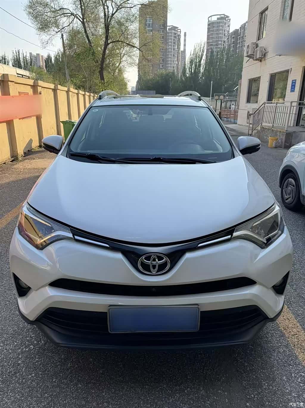 Toyota RAV4, 2016 все фото