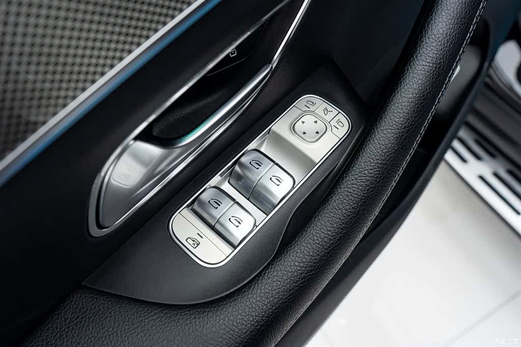 Mercedes-Benz GLE, 2022 26