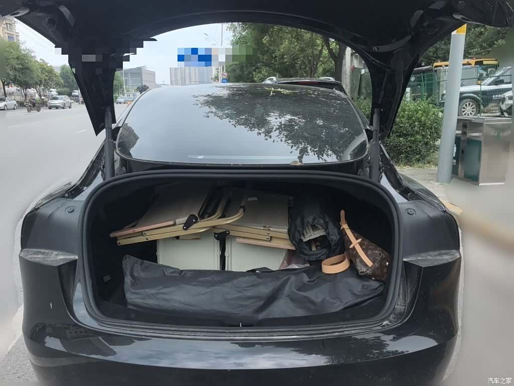 Tesla Model 3, 2023 10