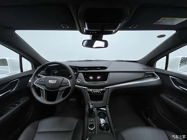 Cadillac XT5, 2026 все фото