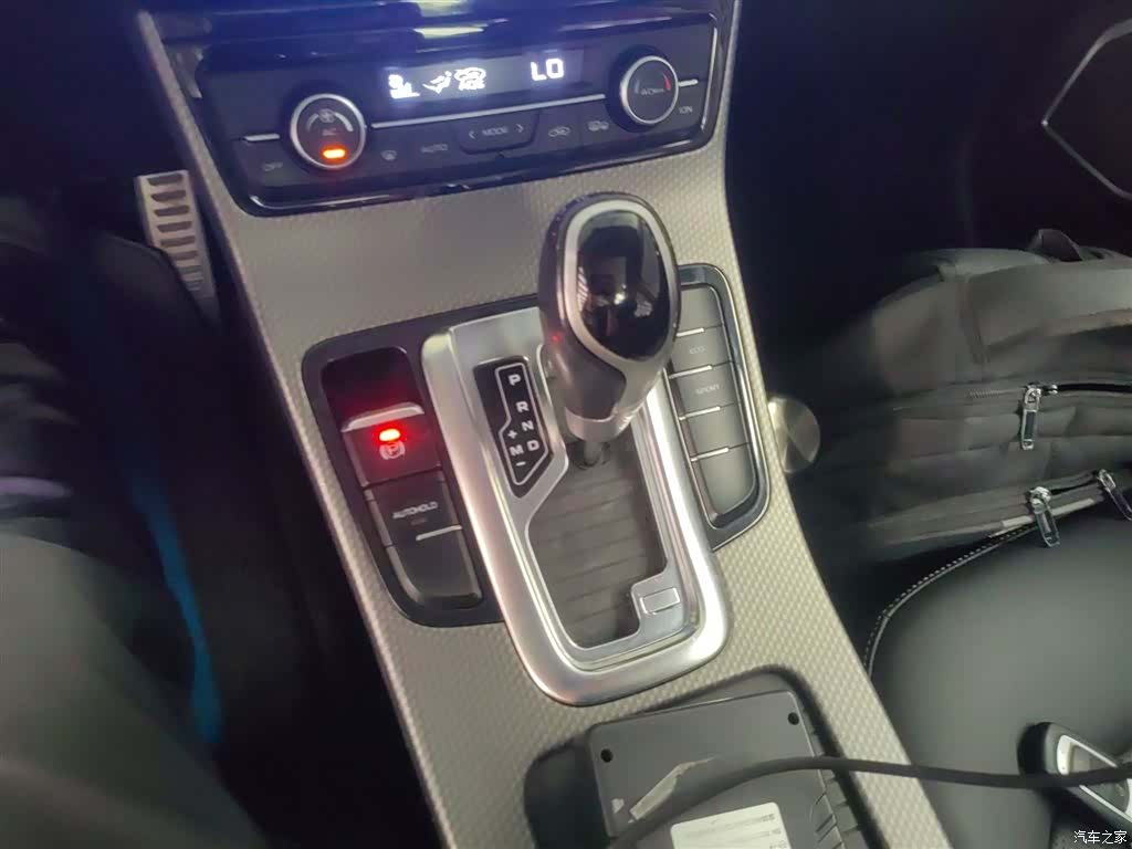 Geely Emgrand, 2017 14