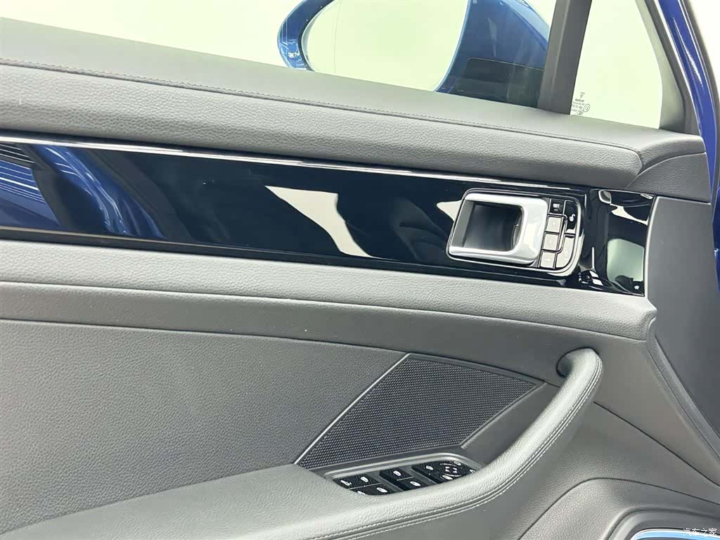 Porsche Panamera, 2018 8