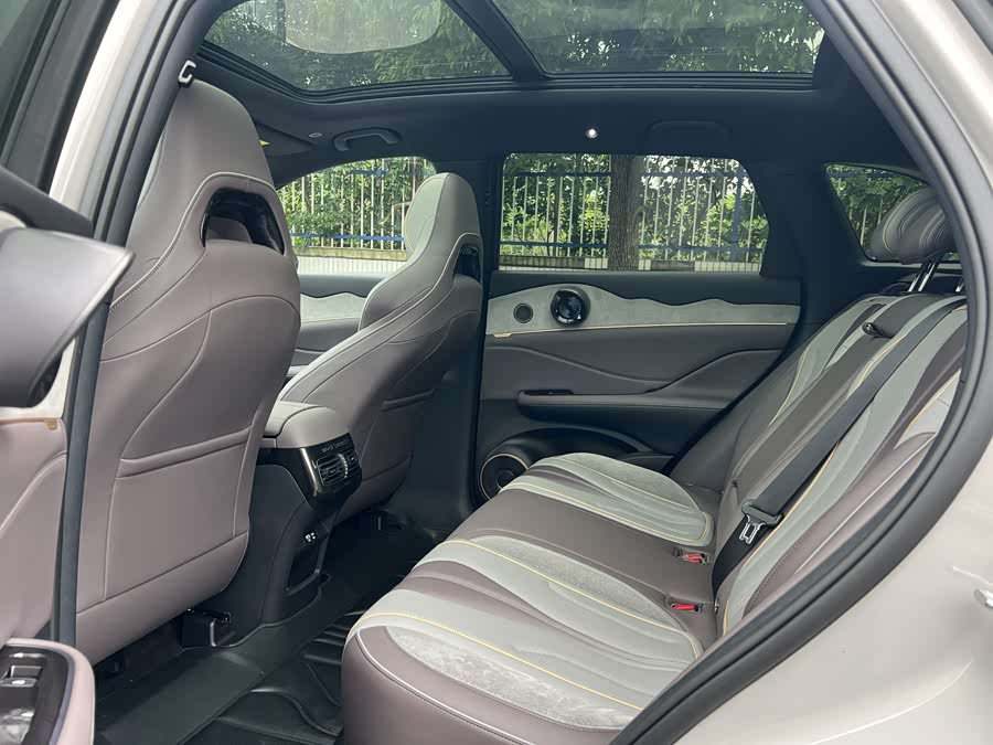 BYD Frigate 07 2024, фото 10