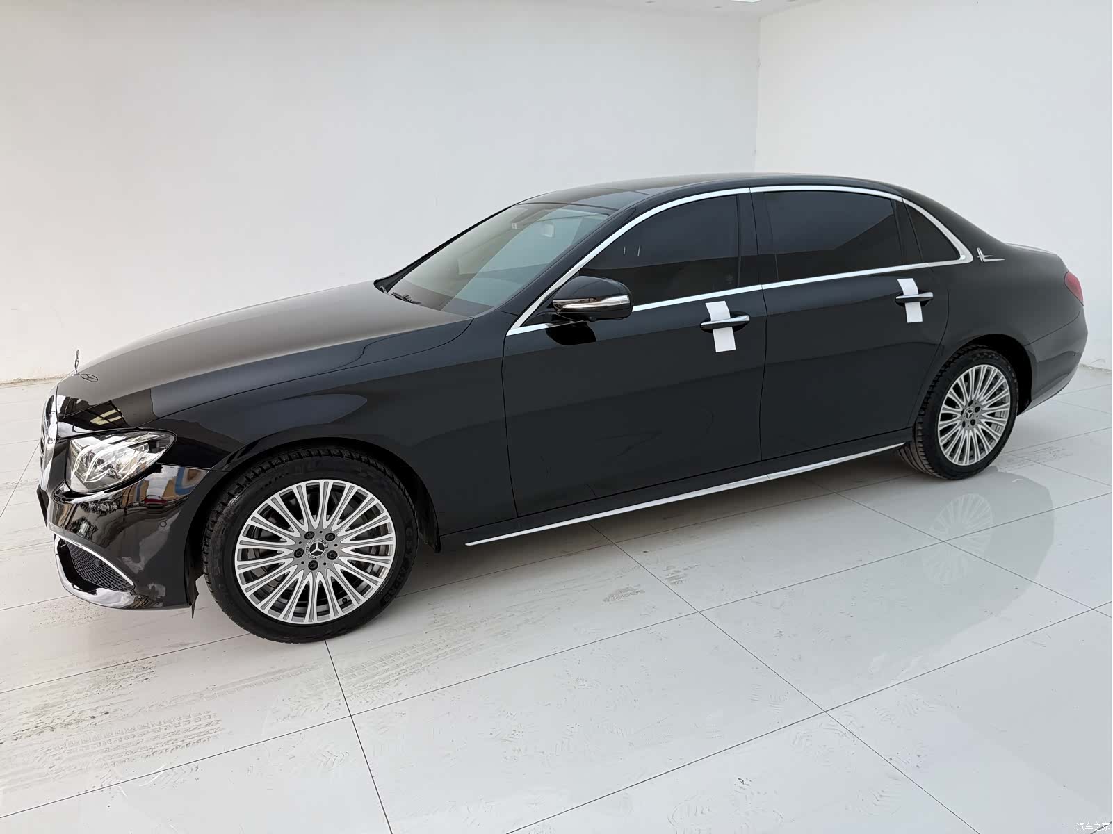 Mercedes-Benz E-Class, 2020 4