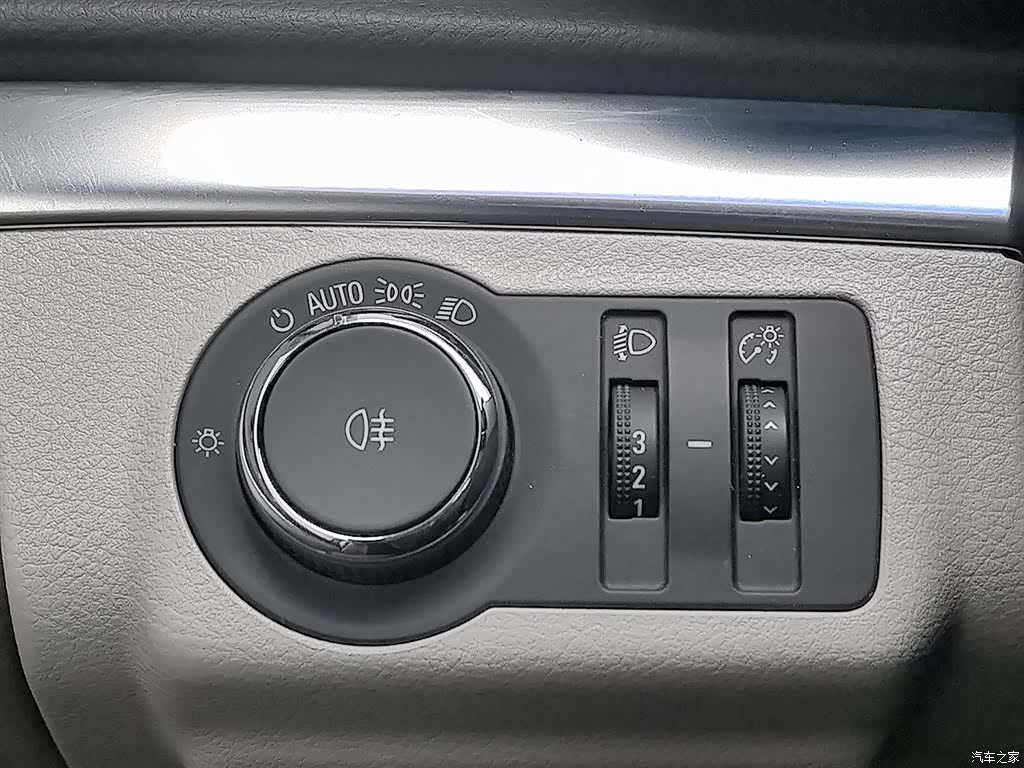 Buick GL8, 2023 21