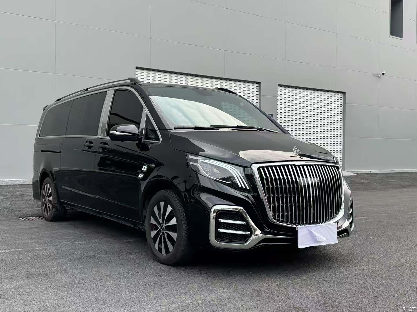 Mercedes-Benz 7, 2024 3