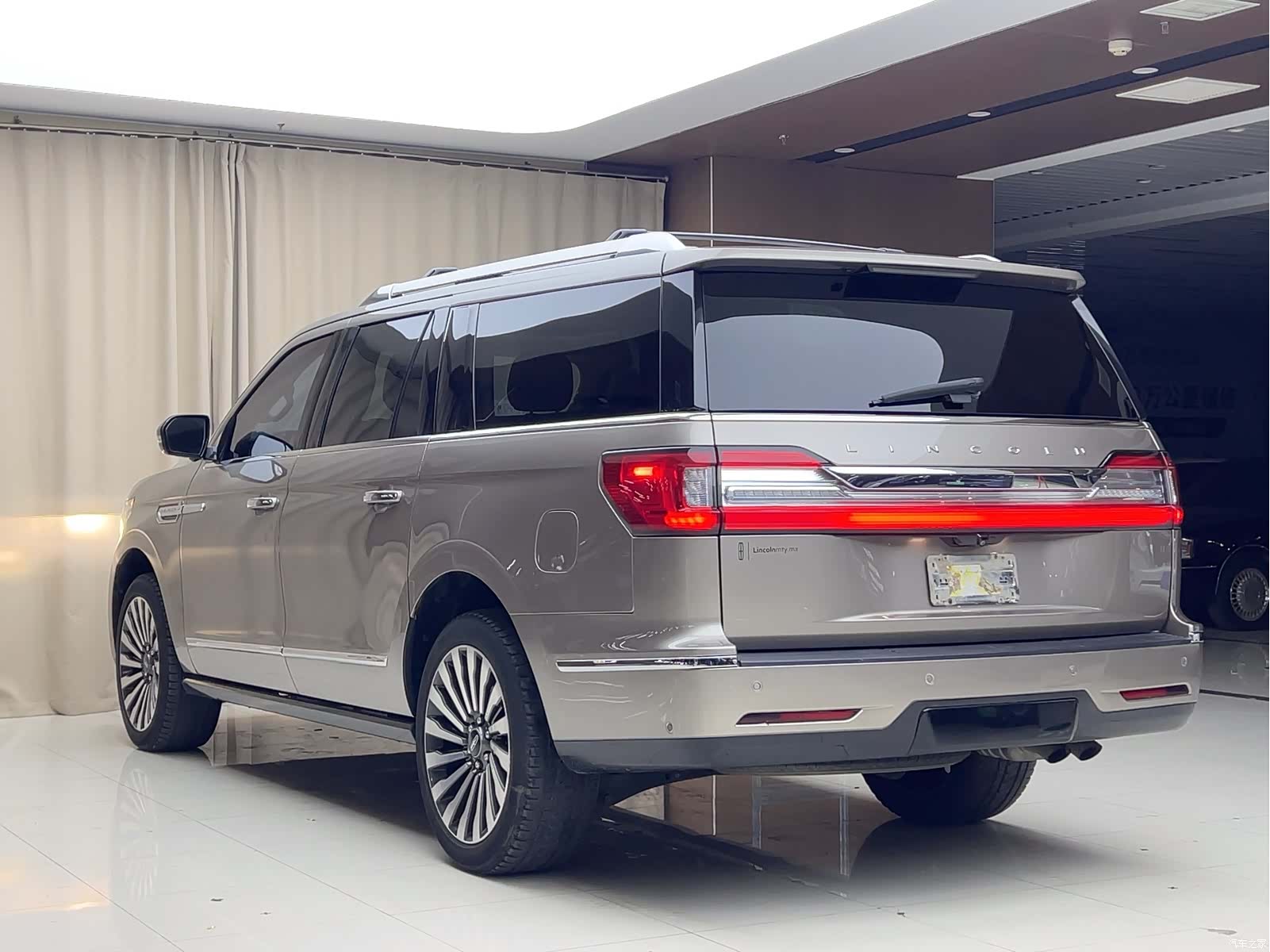 Lincoln Navigator, 2018 16