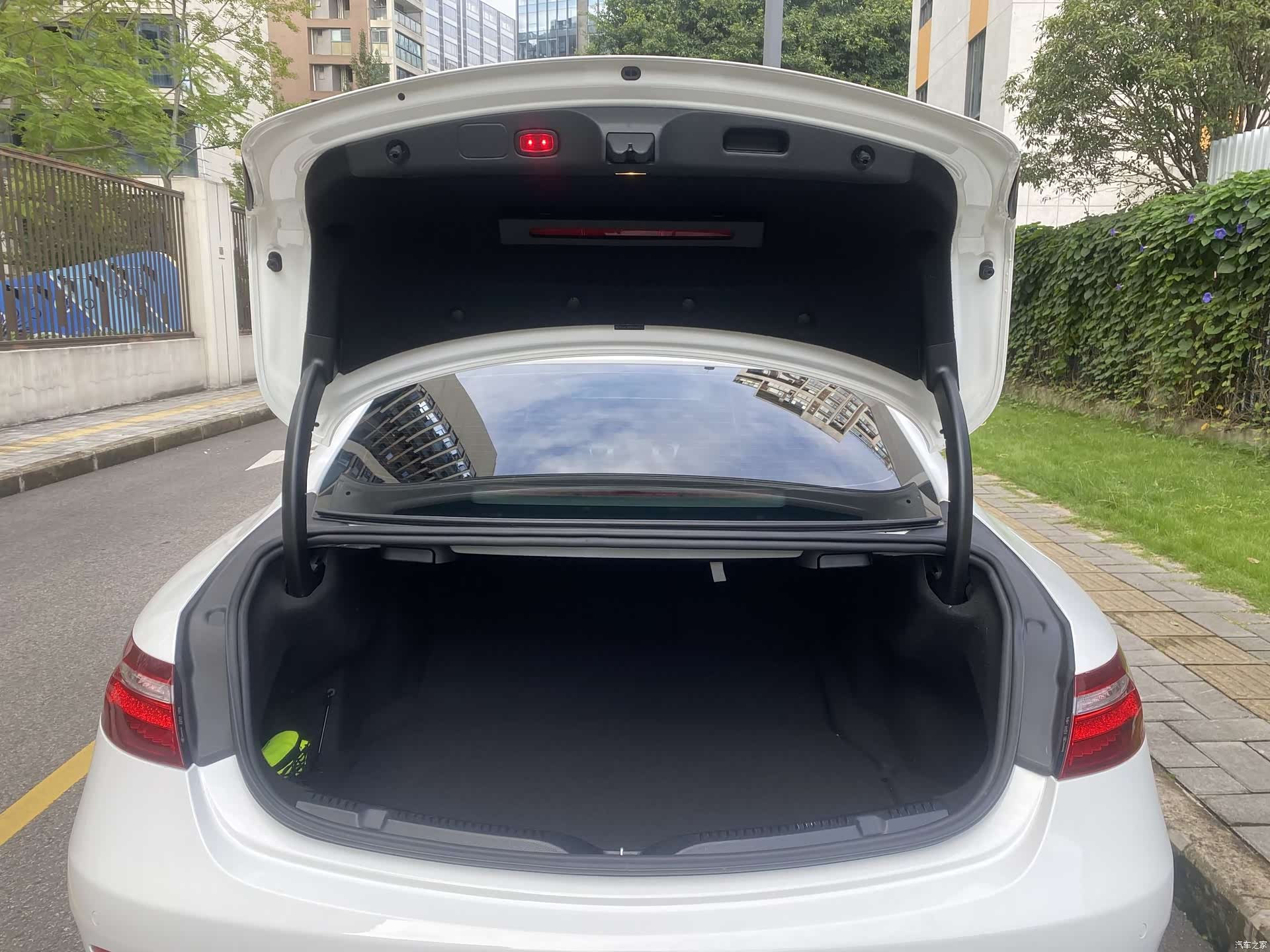 Mercedes-Benz E-Class, 2018 19