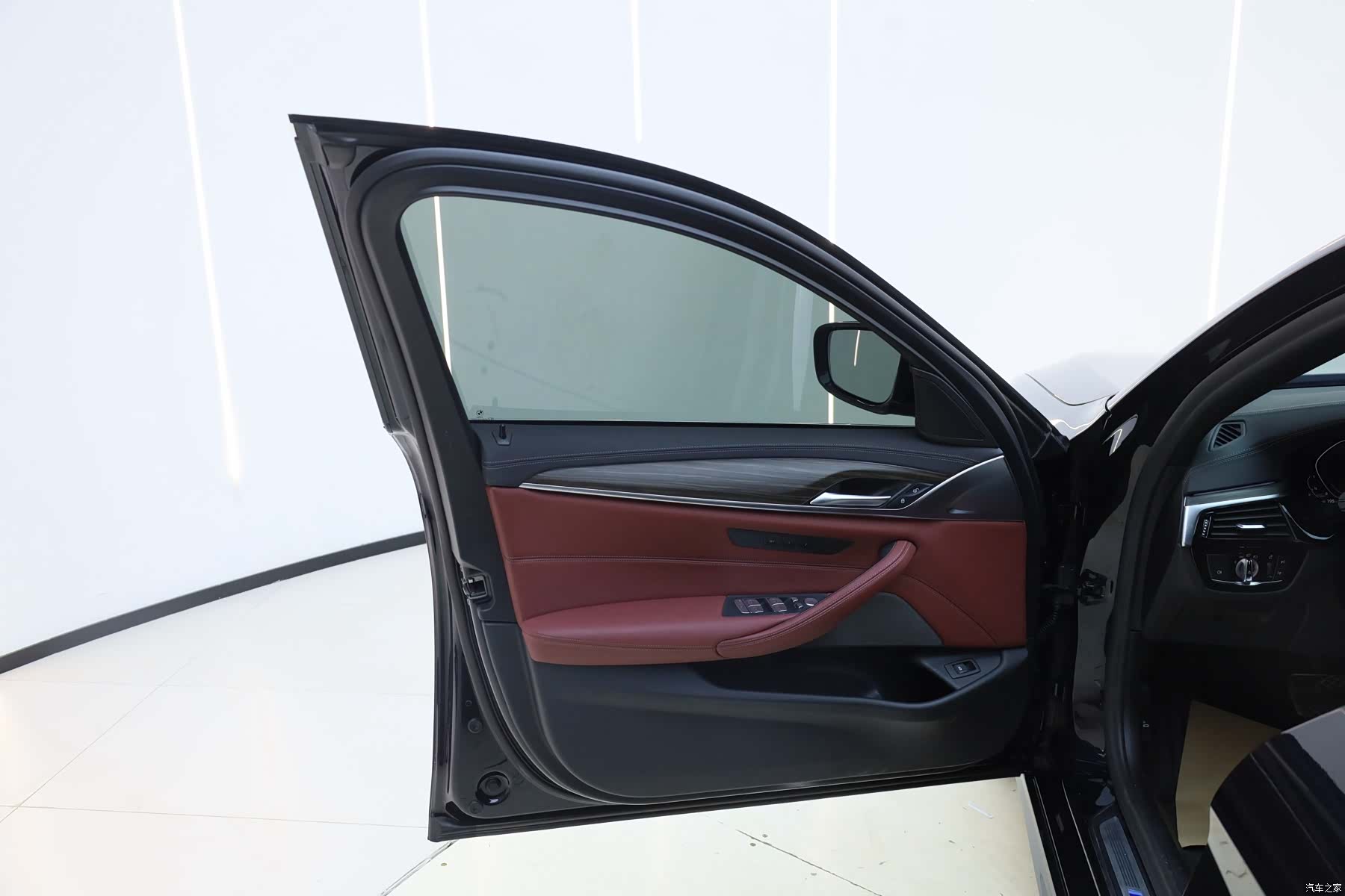 BMW 5 Series, 2022 9