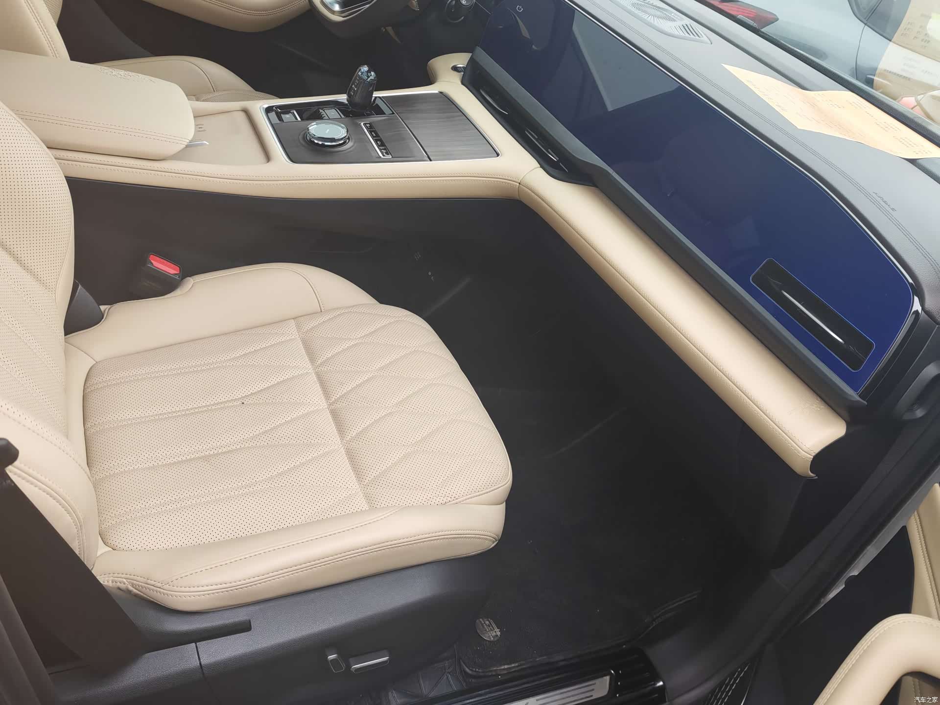 Geely Xingyue L, 2024 13