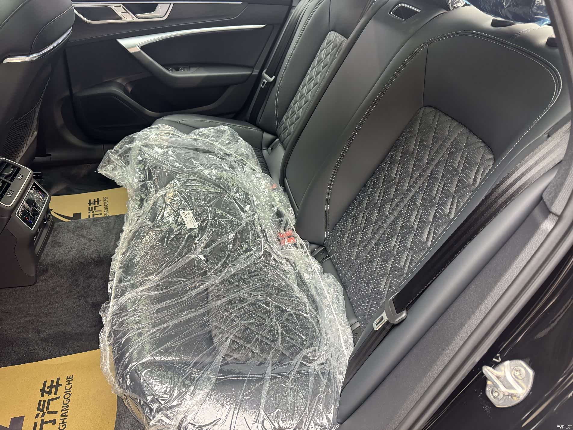 Audi A6L, 2026 14