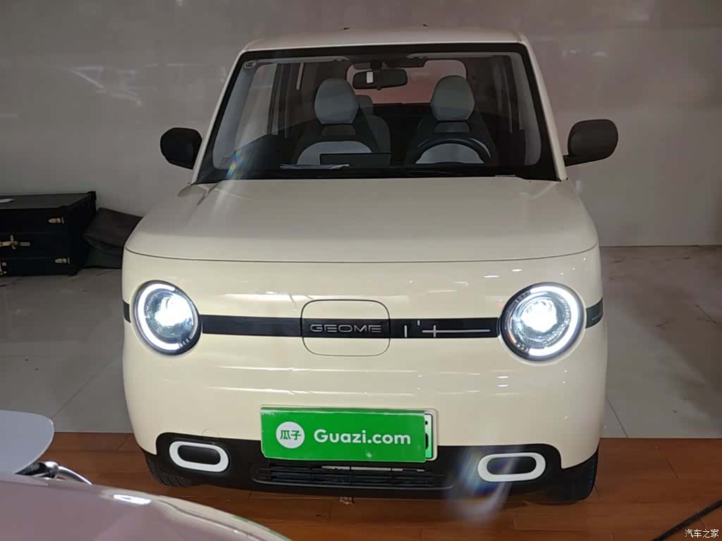 Geely Panda, 2025 3
