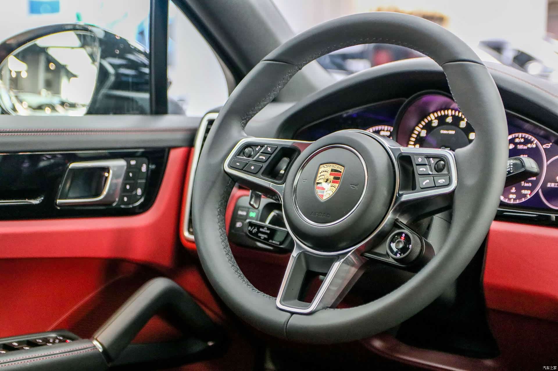 Porsche Cayenne, 2023 9