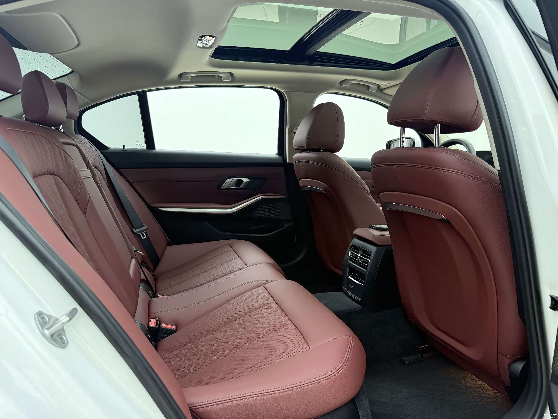 BMW i3, 2022 14