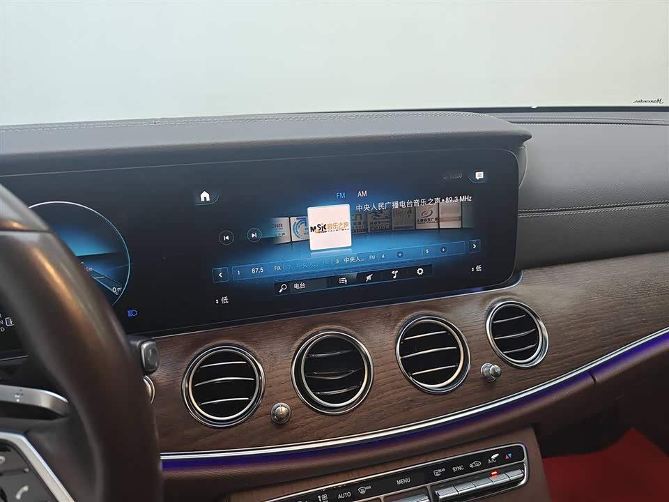 Mercedes-Benz E-class Mercedes-Benz E-class