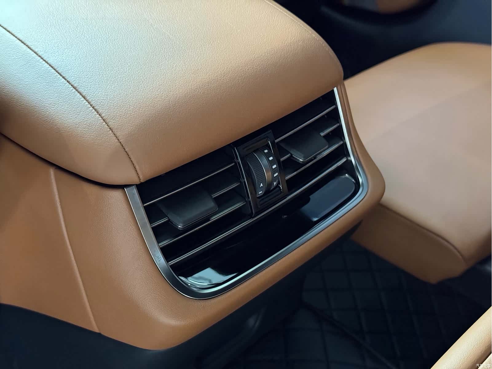 Lexus LS, 2021 14