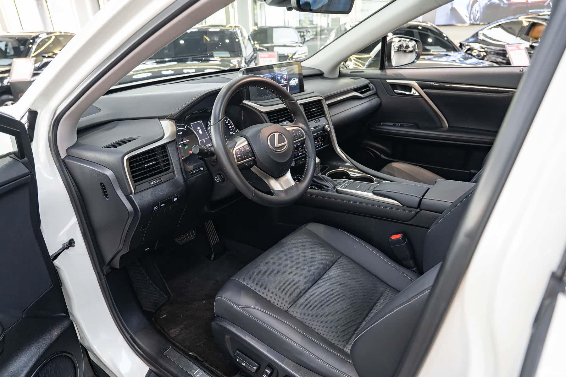 Lexus RX, 2019 9