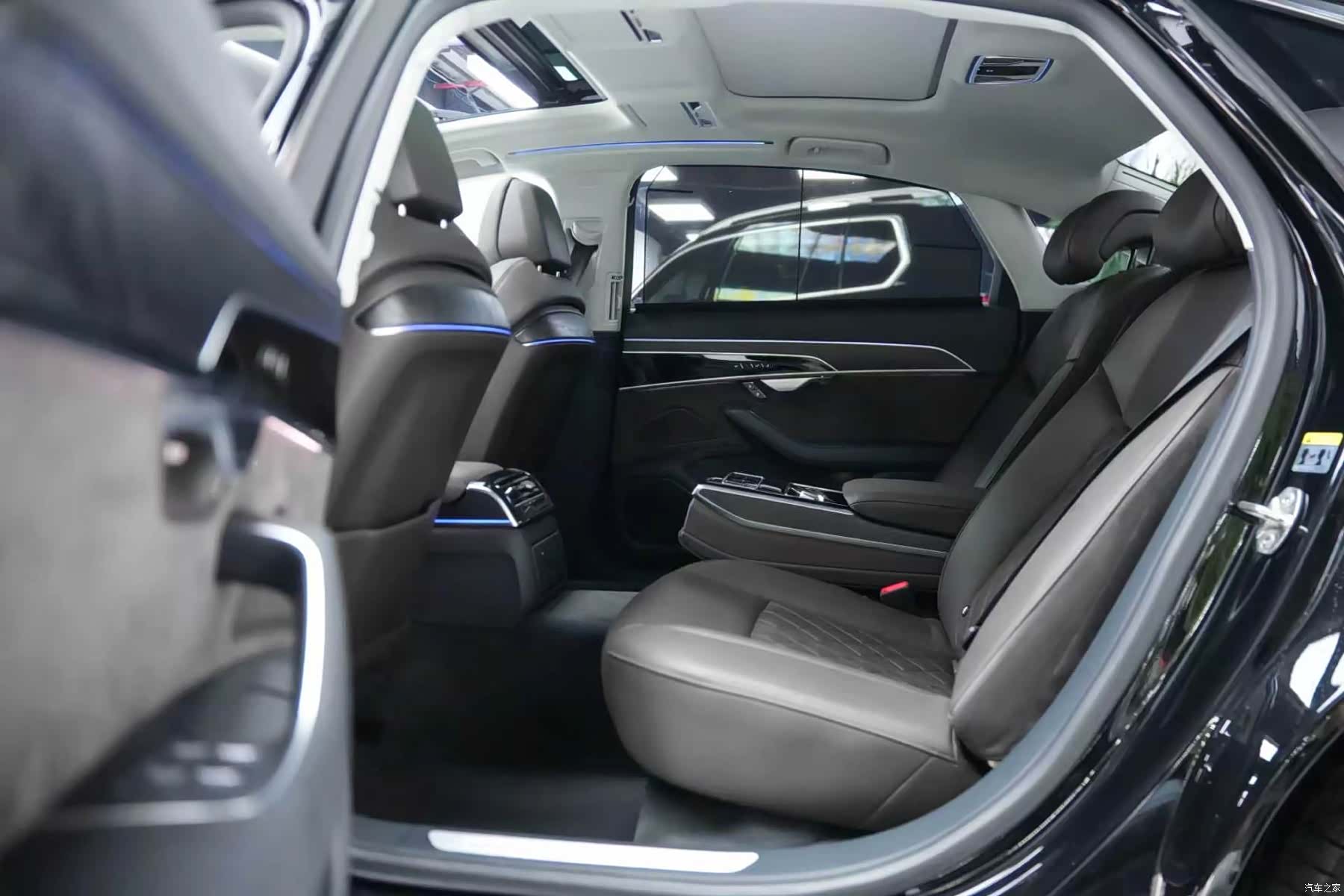 Audi A8L, 2021 6