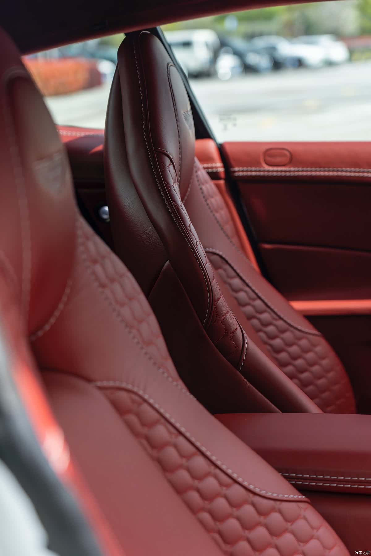 Aston Martin Vanquish, 2013 29