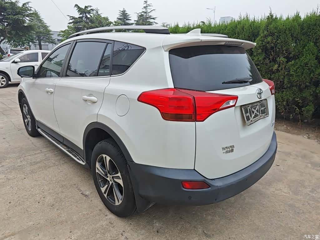Toyota RAV4, 2016 все фото
