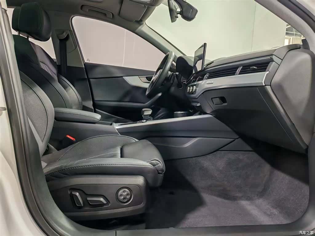 Audi A4L, 2021 7