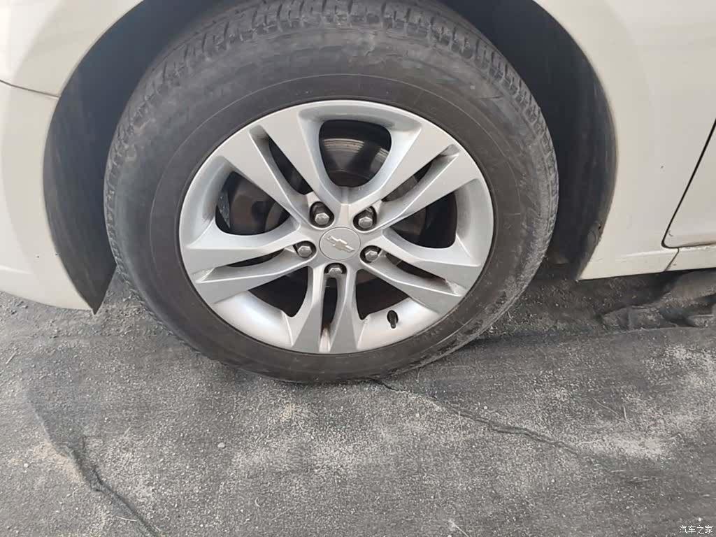Chevrolet SE, 2015 23