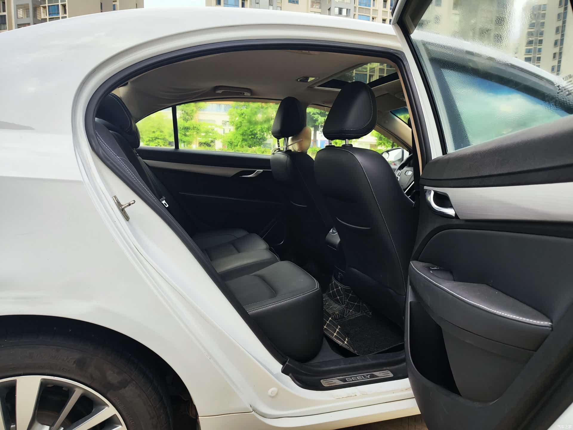 Geely Emgrand, 2018 11