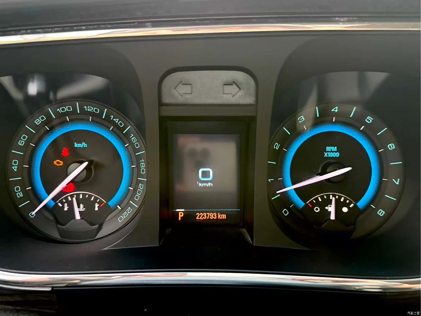 Buick GL8, 2012 8