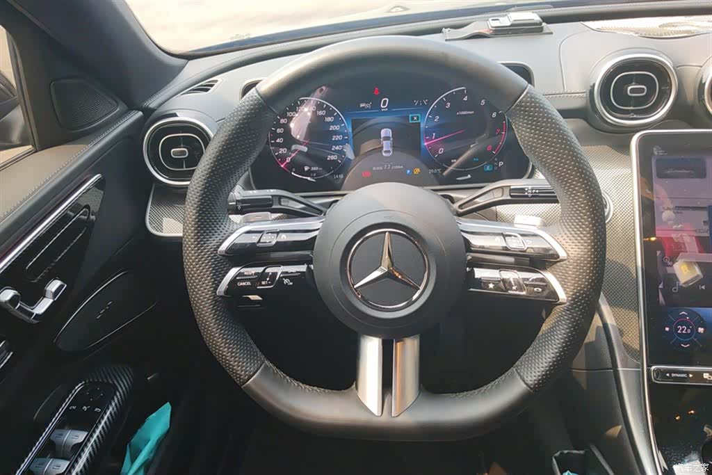 Mercedes-Benz C-Class, 2023 15