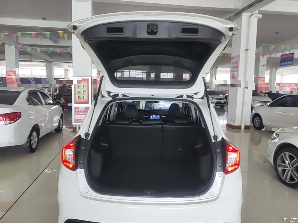 Honda Jade, 2016 19