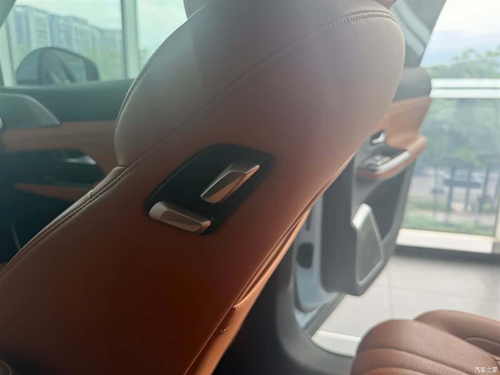 Xpeng G9, 2023 28