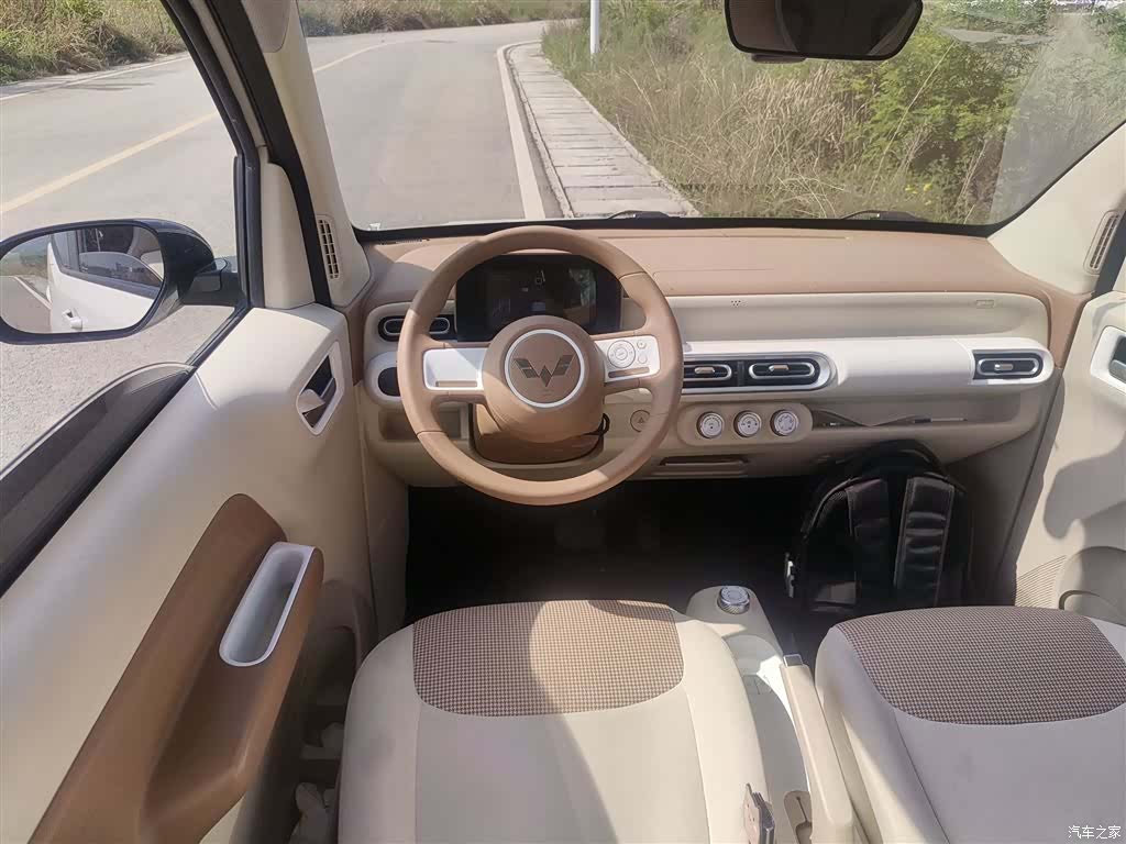Wuling MINIEV, 2025 11