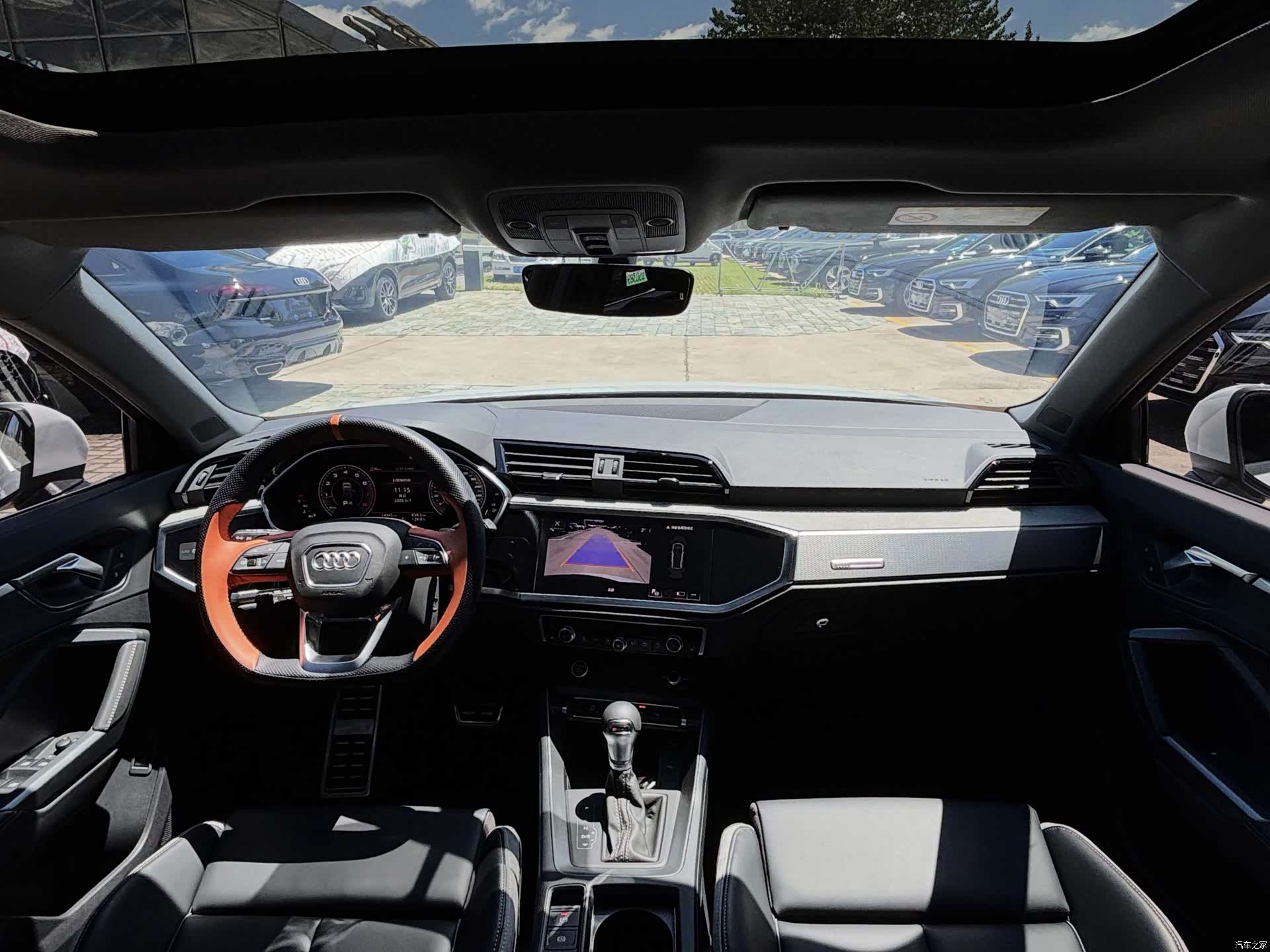 Audi Q3, 2024 3