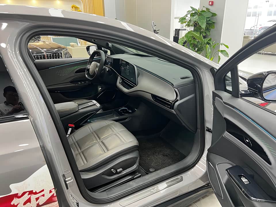 Hongqi EH7 Hongqi EH7