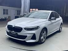 ����1ϵ 2022�� 120i M�˶���ҹ��