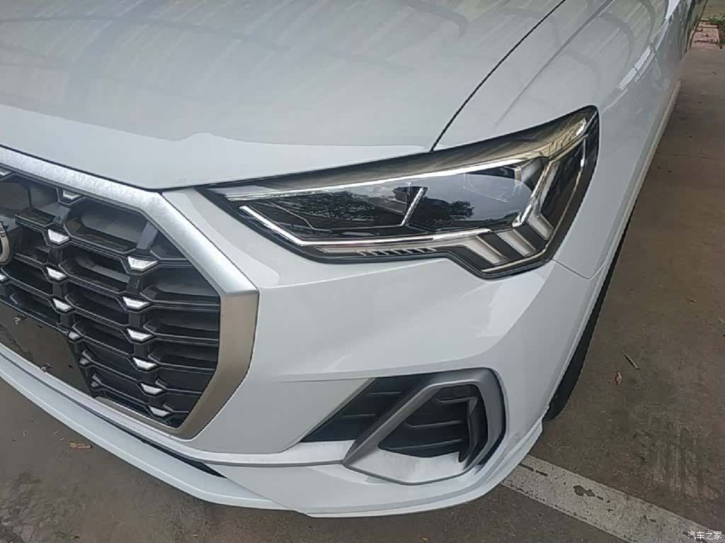 Audi Q3, 2019 24