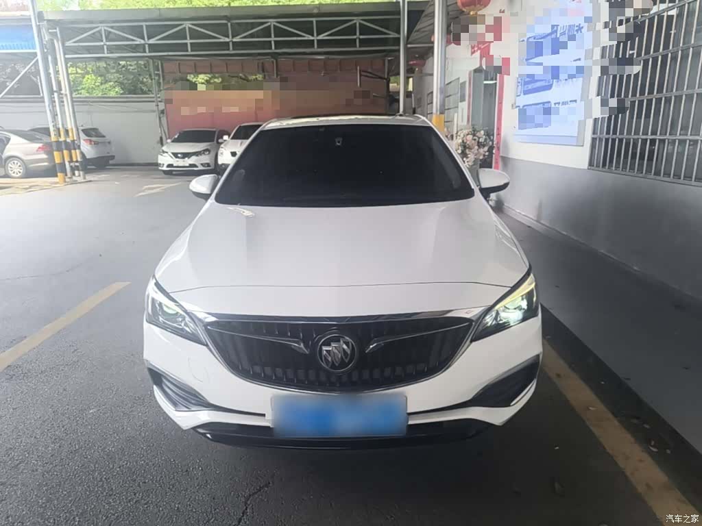 Buick Verano, 2018 3