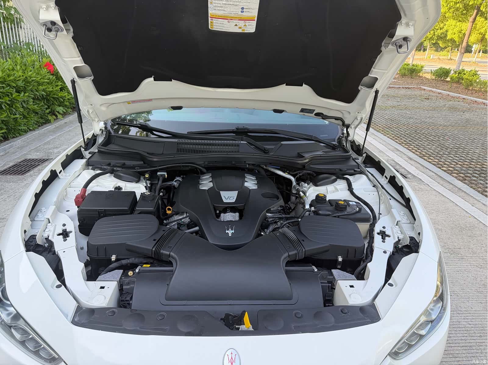 Maserati Ghibli, 2017 8