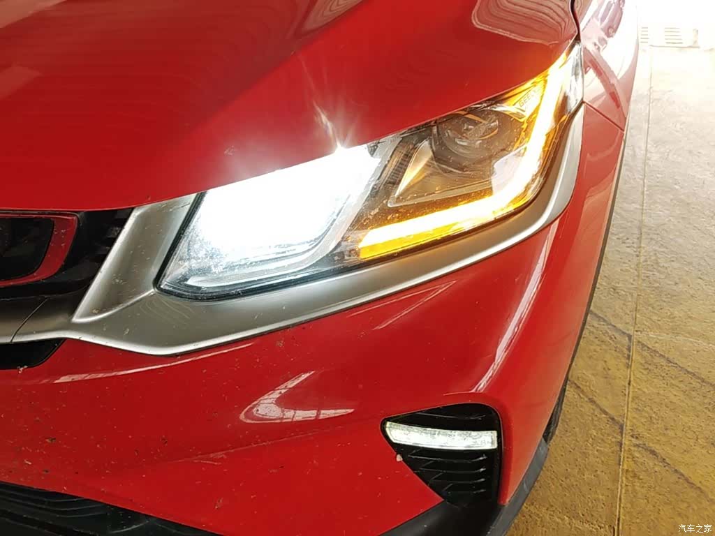 Geely Coolray, 2020 24