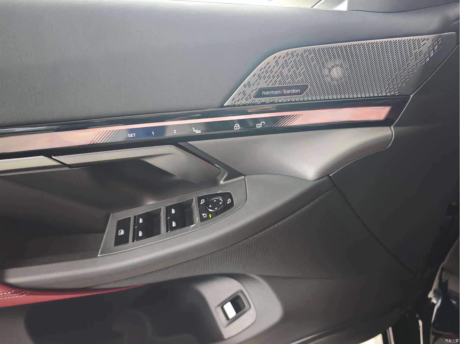BMW i5, 2025 14