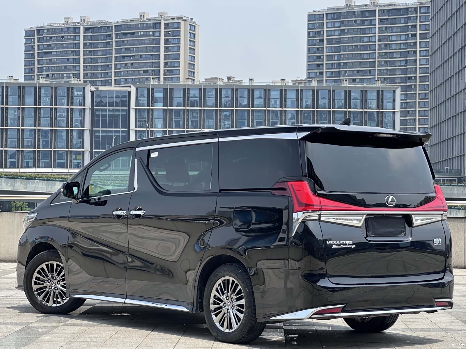 Toyota Vellfire, 2021 22