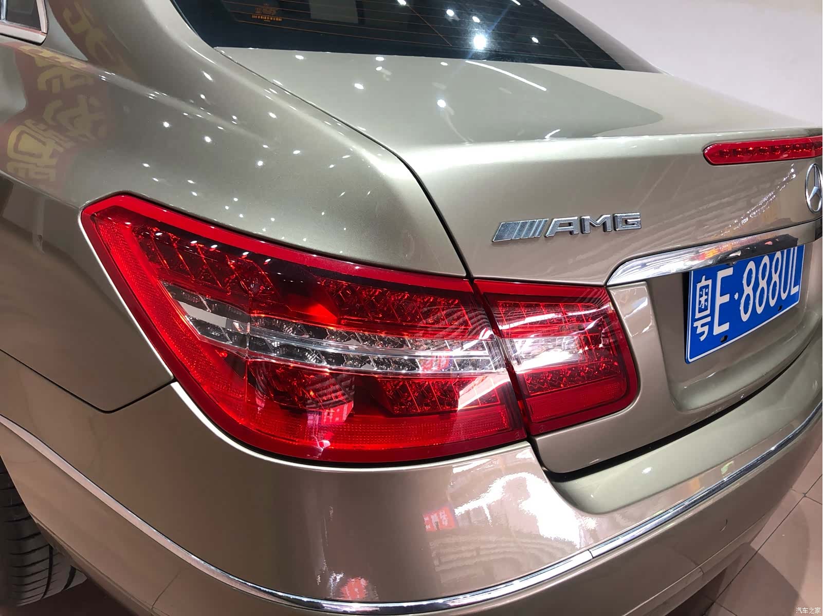 Mercedes-Benz E-Class, 2011 24