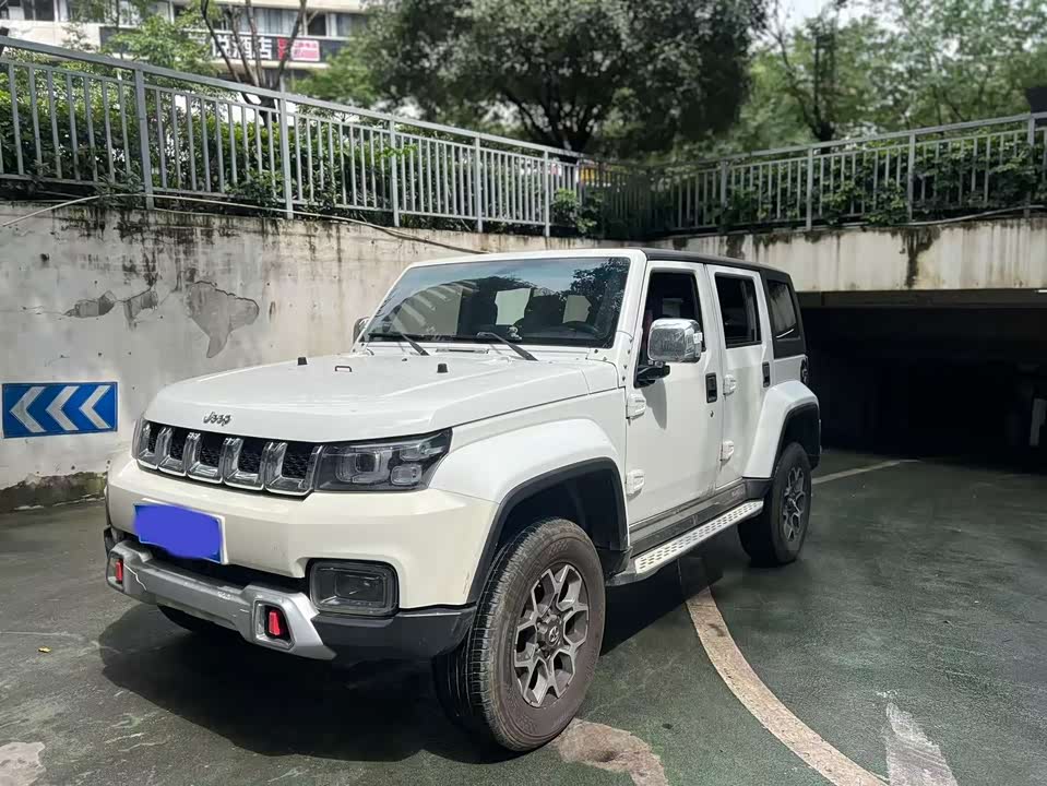 Beijing BJ40