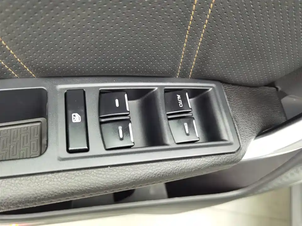 Geely Vision X6