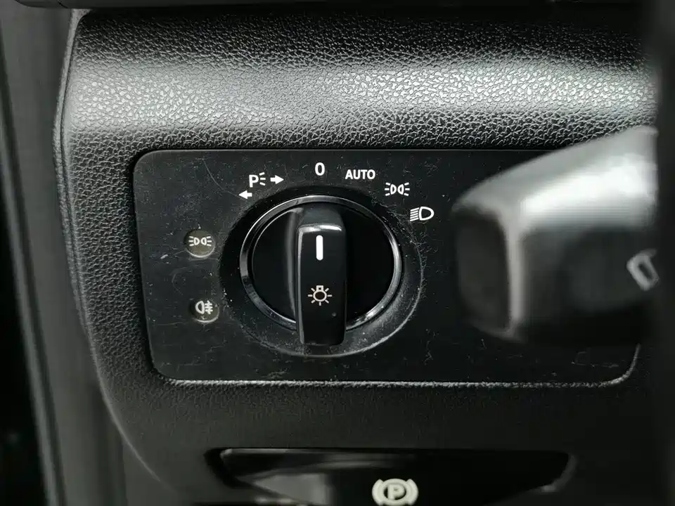 Mercedes-Benz R-class