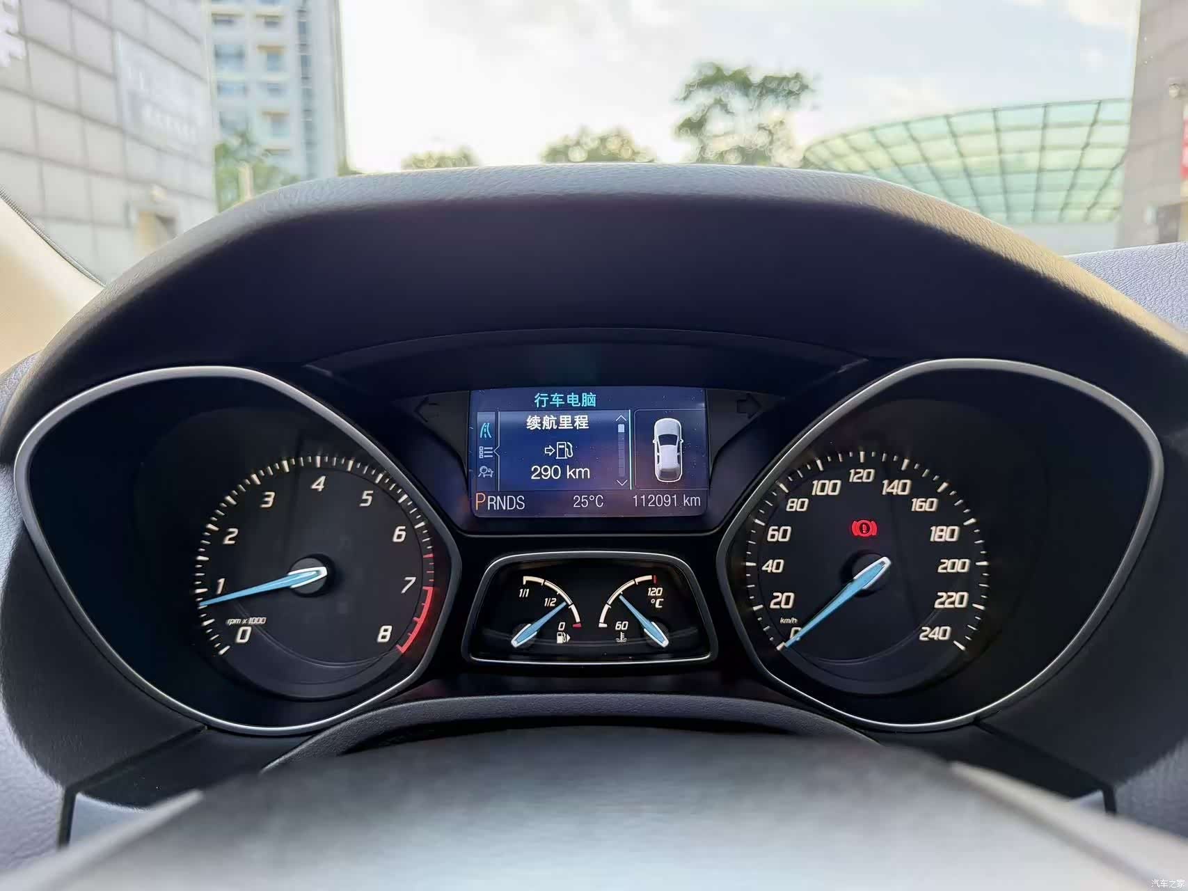 Ford Focus, 2013 11