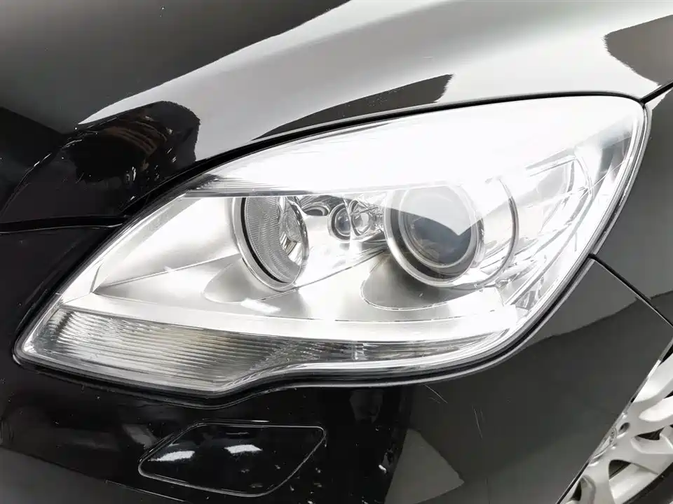 Mercedes-Benz R-class