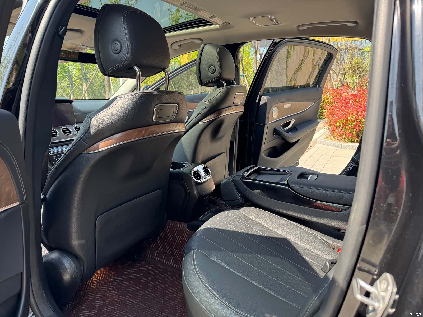 Mercedes-Benz E-Class, 2017 15
