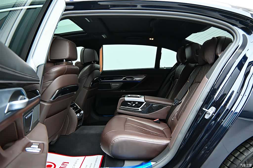 BMW 7 Series, 2021 12