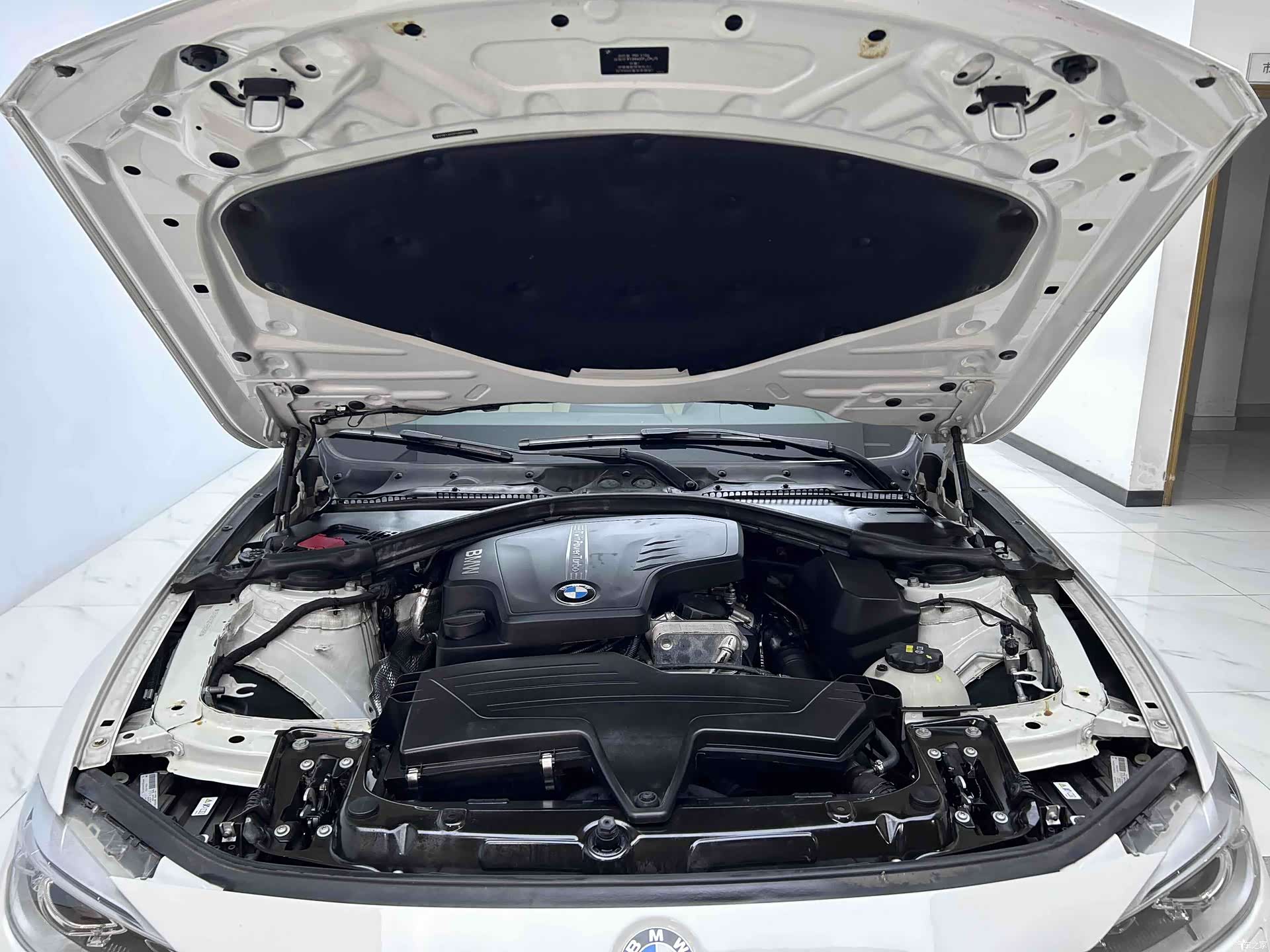 BMW 3 Series, 2015 все фото